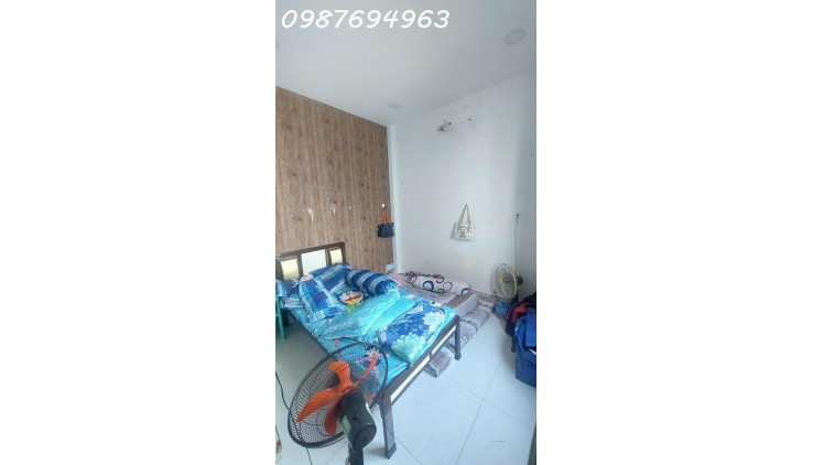QUẬN 8, BÙI MINH TRỰC - HẺM 4M GẦN TRƯỜNG HỌC, NHÀ ĐẸP DỌN VÀO Ở NGAY - CĂN GỐC ĐẸP KHÔNG LỖI PHONG THUỶ - GIÁ TỐT 4T XÍU